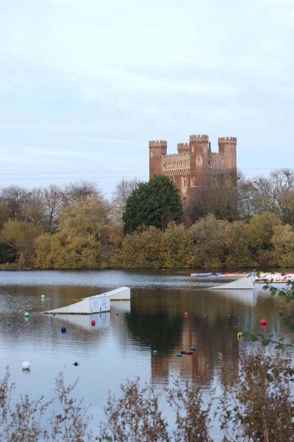 Calypso Hot Tub Breaks Tattershall Lakes Pet Friendly Esterno foto